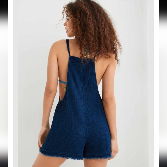 New Aerie Pool-To-Party Double Strap Shortall Medium - Picture 8 of 8